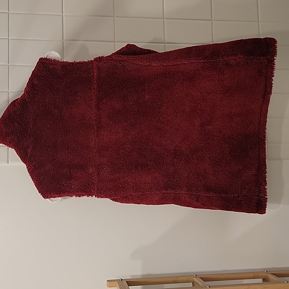 Women's Reversible North Face Vest - Picture 5 of 5